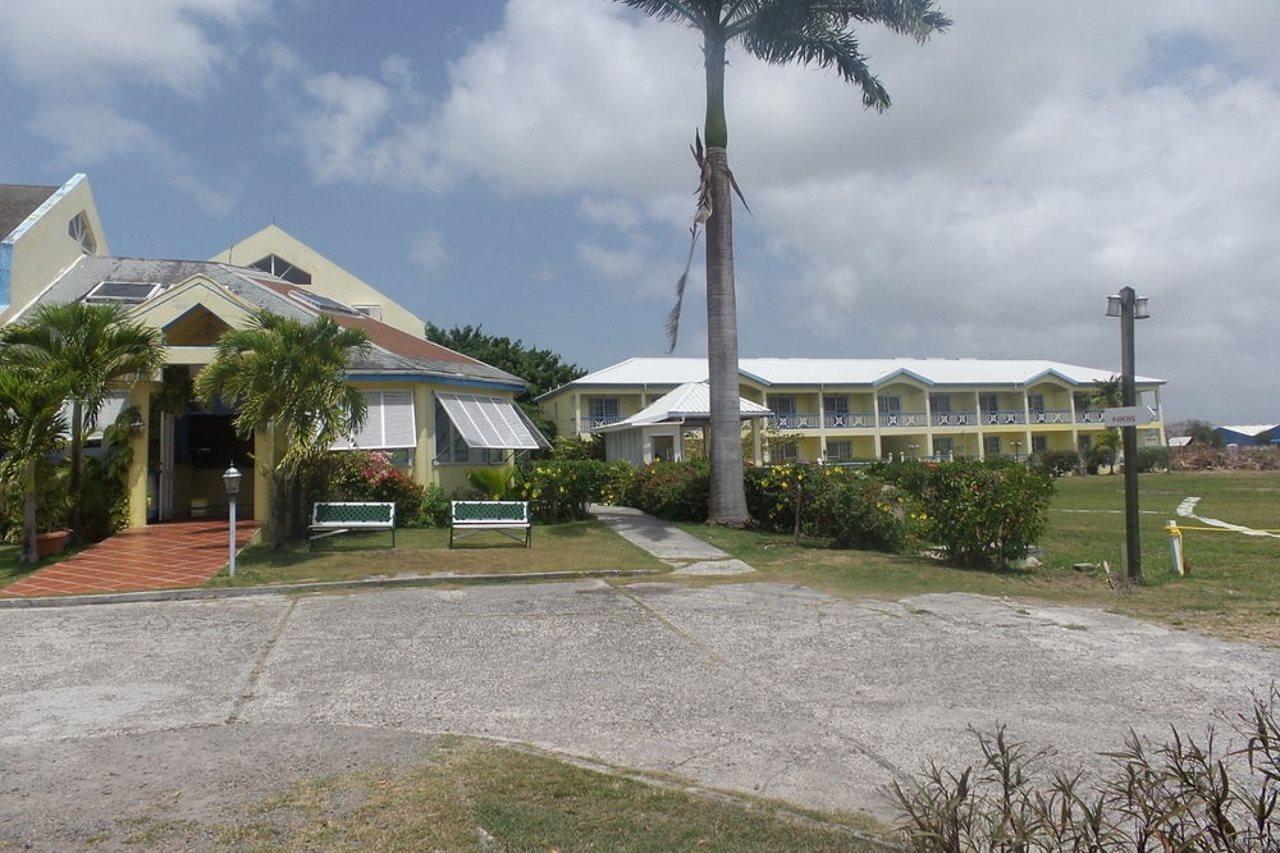 Anchorage Inn Dickenson Bay Exteriör bild